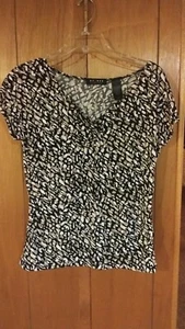 AXCESS by Liz Claiborne short sleeve multi-colored blouse! Stretchable! Medium - Picture 1 of 2