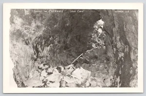 Cartolina fotografica reale curva Oregon fiume lava ingresso grotta c1940 RPPC - Foto 1 di 2