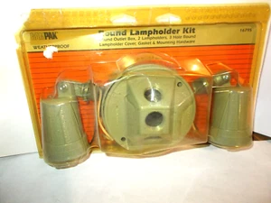 NOS Round Lampholder GAMPAK Weatherproof Kit Model 16795 Metal 3 Hole Sealed - Picture 1 of 11