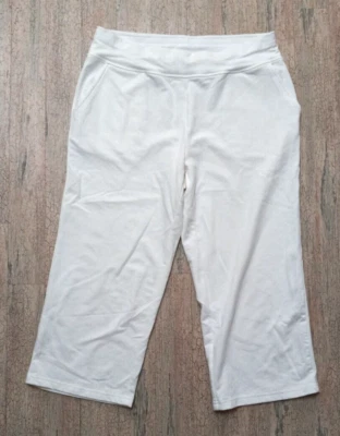 Pantalones cortos para mujer Coral Bay Petite de vellón blanco tipo sudor talla mediana Foto 1 de 4