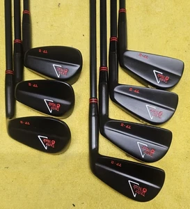 NEGRO TAYLORMADE TP-II 4-PW COLUMNA VERTEBRAL ALINEADA NEGRO KBS TOUR FLT RÍGIDO MCC +4 EMPUÑADURAS - Imagen 1 de 11