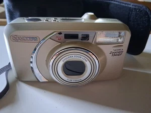 Macchina fotografica Kyocera Yashica Zoomate 150EF 35mm pulita e funzionante - Foto 1 di 4
