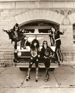 Imán de nevera de metal de alta calidad KISS Rock and Roll Gene Simmons Ace 3x4 1081 - Imagen 1 de 5