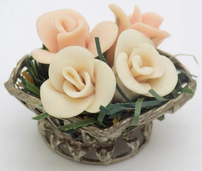 Винтажная итальянская 800-дюймовая серебряная цветочная корзина миниатюрный кукольный домик 1970-е соленое тесто - Изображение 1 из 4