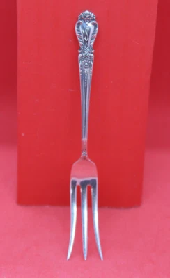 Tenedor de limón brocado de 4 3/4" de International Silver (1950) "S" mono 13 g Foto 1 de 4