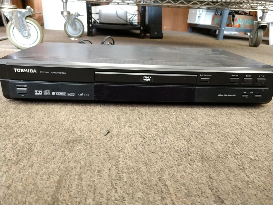 Reproductor de video DVD Toshiba SD-K610U *Sin control remoto* Foto 1 de 2