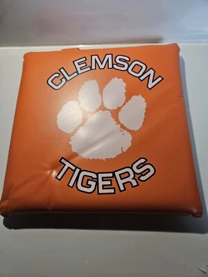 复古 Clemson Tigers Stadium 座垫 13.5 英寸 x 13.5 英寸带把手  — 第 1/4 张图片