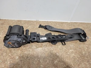2016 CHEVROLET TRAVERSE RIGHT PASSENGER SIDE FRONT SEATBELT RETRACTOR. BLACK - Picture 1 of 4