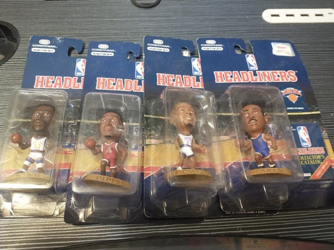 lot of 4 Headliners NBA Nicks Kings Bulls Pippen Ewing Starks Mitch Richmond NIP Cover