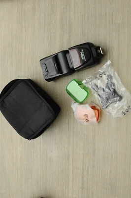 Nikon Speedlight SB-700 Shoe Mount Flash - Image 1 of 4