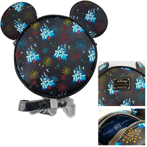 Bolso Bandolera Loungefly Disneyland 65 Aniversario Cantimplora Parques Disney Castillo - Imagen 1 de 11