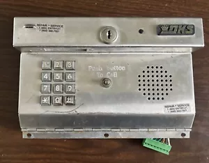 Front Panel with Keypad & Microphone for Doorking 1812 Intercom System - Picture 1 of 3