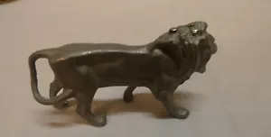 Figurina leone in peltro in miniatura 1 1/2 pollice alto - Foto 1 di 3