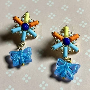 Gold Tone Acrylic Sun Burst Flowers and Czech Butterflies Dangle Earrings. S806 - Picture 1 of 2