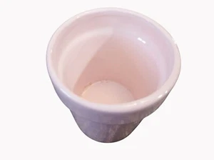 Pastellrosa Keramik Übertopf 4,75" hoch mit 4,5" Durchmesser am Rand drinnen oder draußen - Bild 1 von 3