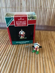 Pequeña Miniatura HALLMARK PENGUIN PAL Adorno... Caja Original - Imagen 1 de 7