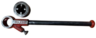 Vintage Toledo Pipe Threader  00 Ratchet Head with 3/4" Die USA - Image 1 of 4