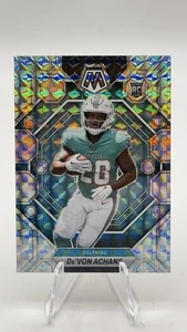 2023 Panini Mosaic - Rookies De'Von Achane #312 Mosaic Prizm (RC) - Bild 1 von 2