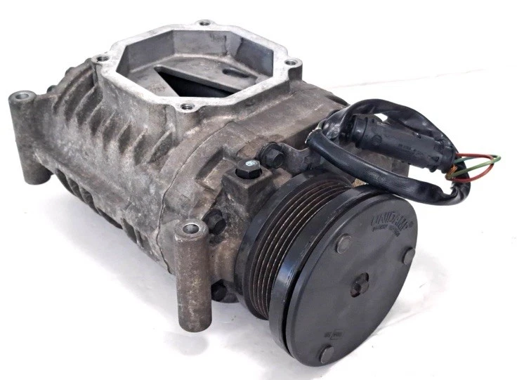 97-00 MERCEDES W202 C230 KOMPRESSOR R170 SLK 2.3L EATON SUPERCHARGER WITH CLUTCH - Image 1 of 4