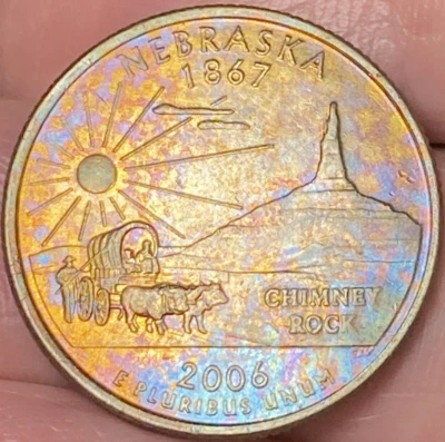 2006-D Nebraska State Quarter Beautiful Lustrous Gold/Rainbow Toned Coin #20 - Image 1 of 4