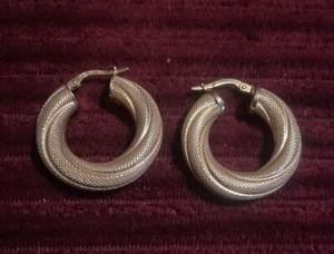 UnoAerre Brev Italy 14K Yellow Gold Puffy Twist Hoop Earrings Designer 6.1 Grams - Picture 1 of 8