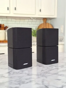 Bose Double Dual Cube Two Speakers Acoustimass Lifestyle Mountable Surround - Picture 1 of 3