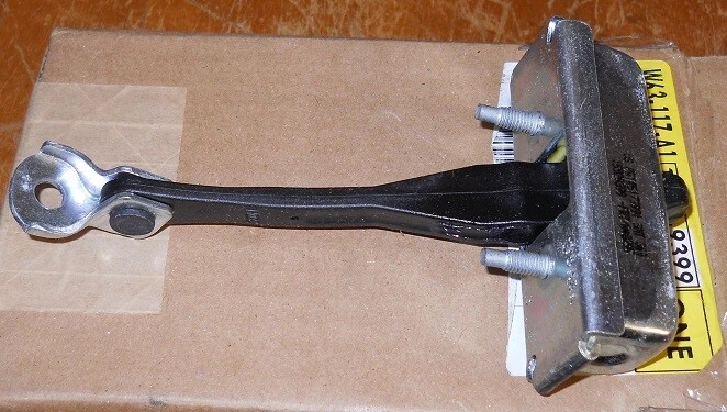 NOS 2006-09 Chevrolet Trailblazer GMC Envoy 05-07 Buick Rainier Door Link Check - Image 1 of 1