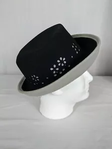 Negro Gris Corte Láser Sombrero Floral Fedora Años 90 Y2K Niña NUEVO CON ETIQUETAS - Imagen 1 de 9