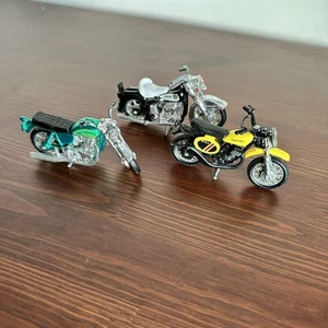 Lot Of 3 Vintage Diecast Motorcycle Suzuki Harley Norton - Picture 1 of 24