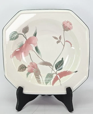 Cuenco de sopa de borde cuadrado con flores de seda, de Mikasa Foto 1 de 4