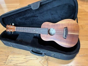 Kanile'a Ukelele Model K-1 C SF. Hardly used, brand-new condition. - Picture 1 of 4