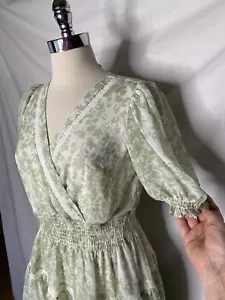 Taylor Dress Floral Tiered Puff Sleeves Crochet Trim Peasant Boho Womens Size 8 - Picture 1 of 14