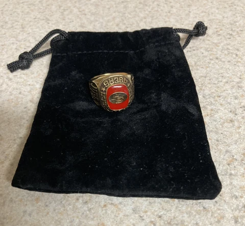 VTG NFL San Francisco 49ers Football Classic Goldplated NFL Ring Size 8 Cover