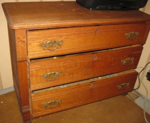 Antique Eastlake Dresser/Chest of Drawers 1890's w/ Knapp Drawer Joints - Picture 1 of 5