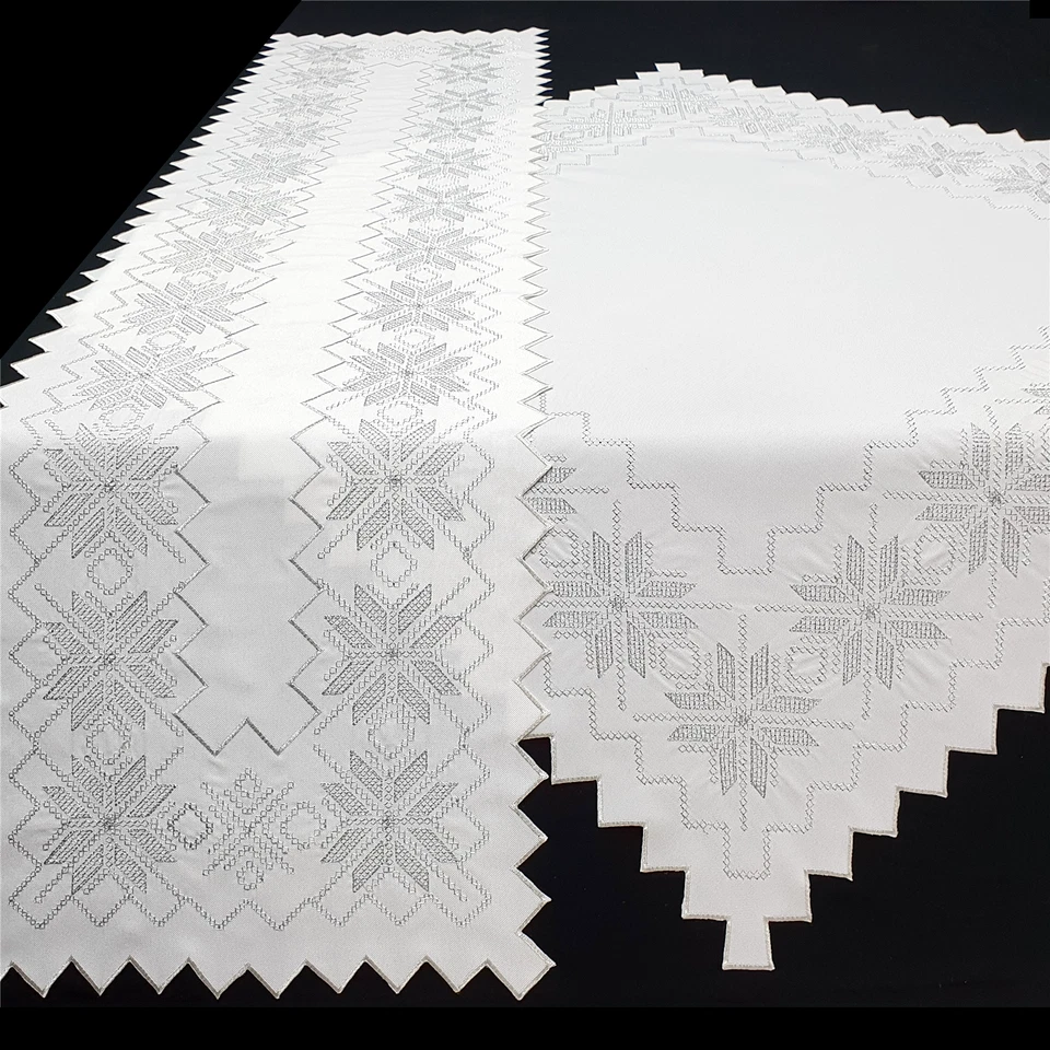  TISCHLÄUFER TISCHDECKE ALTWEISS LUREXSTICKEREI SILBER STERNE WEIHNACHTEN  - Bild 1 von 1