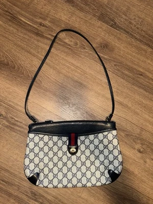 Bolso de hombro Gucci vintage años 80 azul marino  Foto 1 de 4