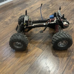 Vintage Traxxas stampede? monster truck chassis TRX - Picture 1 of 24