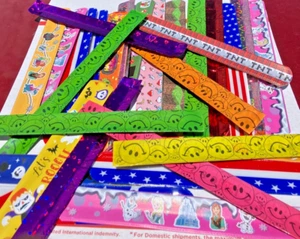 24 PEZZI Braccialetti Slap Assortiti Braccialetti per Bomboniere, Giocattoli Carnevale - Foto 1 di 4