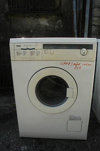 ZANUSSI FLS1186W PNC:914780556-00 WASHING MACHINE BROKEN FOR PARTS - Picture 1 of 2