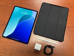 Mint Apple iPad Pro M4 13-inch + 5G 256GB Black + Apple Pencil Pro + Warranty - Picture 1 of 10