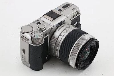 Kit de lentes zoom SLR sin espejo PENTAX Q7 plateado 02 zoom estándar 5-15 mm F2,8-4,5 Foto 1 de 4