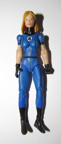 Marvel Universe 3.75 figure Invisible Woman from set complete & excellent Cover