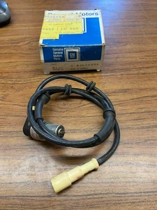 NOS 1991-93 CHEVY CAPRICE ROADMASTER REAR WHEEL SPEED SENSOR GM 3525994 GM RARE - Picture 1 of 6