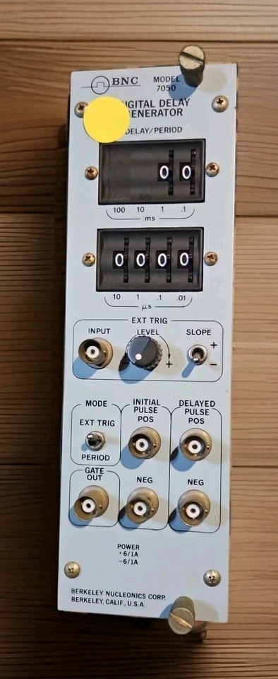 BNC Model 7050 – Digital Delay Generator - Image 1 of 4