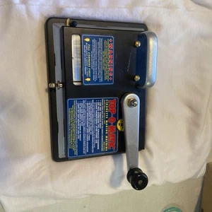 Top-O-Matic Macchina per fare sigarette resistente azione a molla - Foto 1 di 2