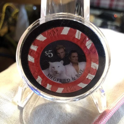 (1) $5 Siegfried & Roy мираж казино фишка, в футляре, отличном состоянии, РЕДКАЯ - Изображение 1 из 3