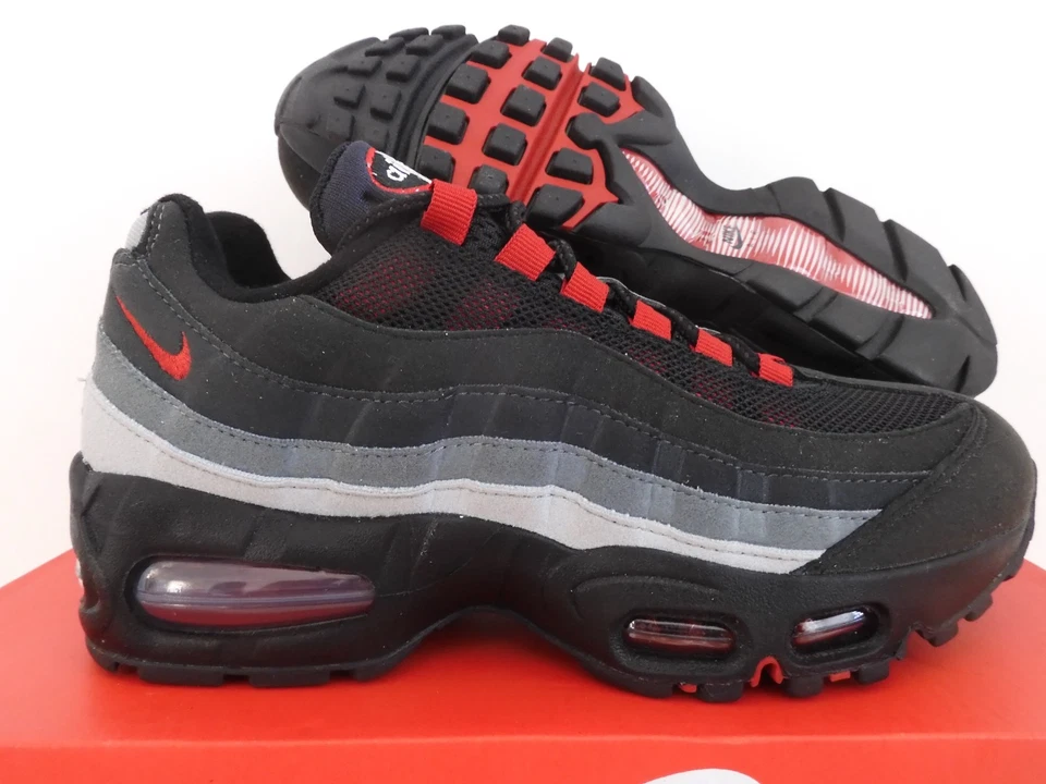 Nike Air Max 95 OG Big Bubble Liverpool FC Masculino Tamanho 5 /Feminino Tamanho 6.5 [HM4830-001] - Imagem 1 de 4