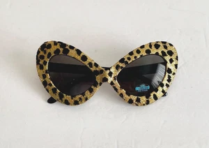 Neue Leopard Katze Frau Fledermaus Mädchen Stil Neuheit Sonnenbrille Kostüm Party Brille D - Bild 1 von 6