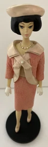 The Danbury Mint VTG 1993 Barbie figurine of the 1963 Barbie fashion editor 1/12 - Picture 1 of 8