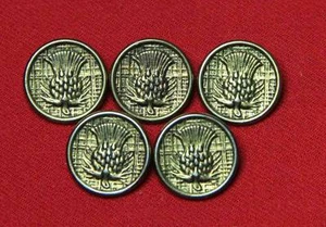 5 Vintage James Pringle Scotland Gold Sweater Buttons Metal - Picture 1 of 2